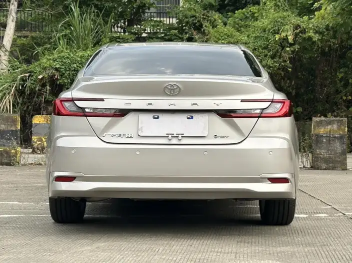 Toyota Camry 2026 Model Hybrid 2.0HGVP Deluxe Edition – фото 6