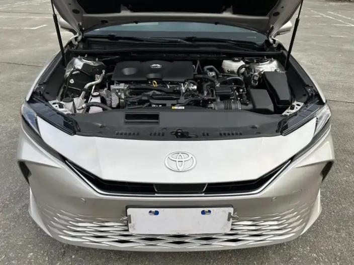 Toyota Camry 2026 Model Hybrid 2.0HGVP Deluxe Edition – фото 9