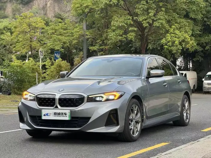 BMW i3 2022 Model eDrive35L