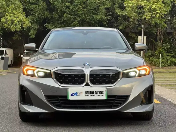 BMW i3 2022 Model eDrive35L