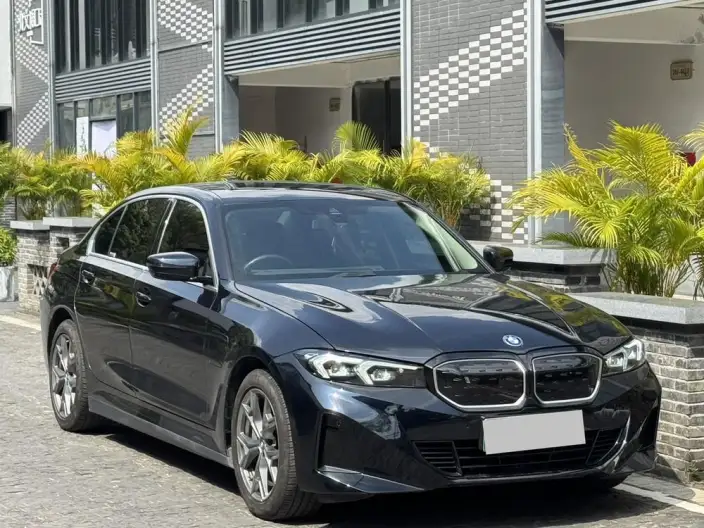 BMW i3 2022 Model eDrive35L