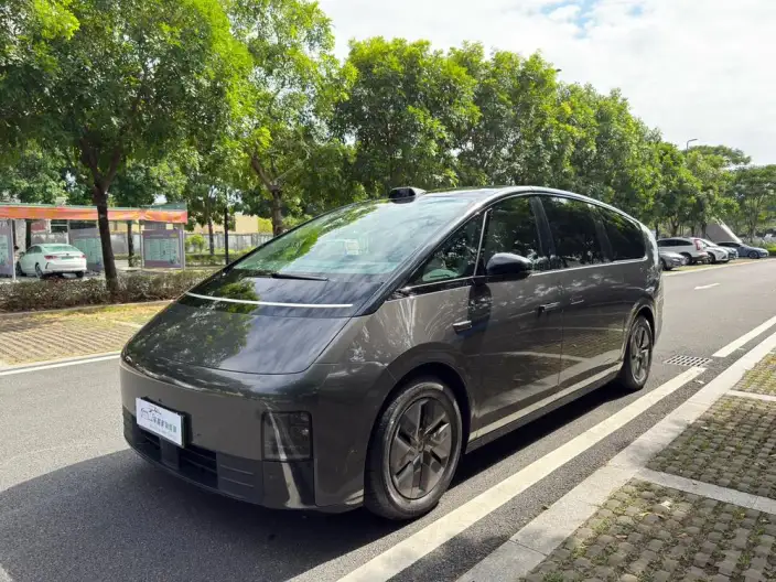 Li Auto MEGA 2024 Model Ultra Edition