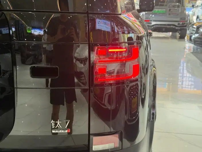 Titan 7 PHEV 2025 Model 190KM 4WD Ultra Edition – фото 8
