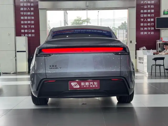 Model Y 2026 Model Rear-wheel drive version – фото 5