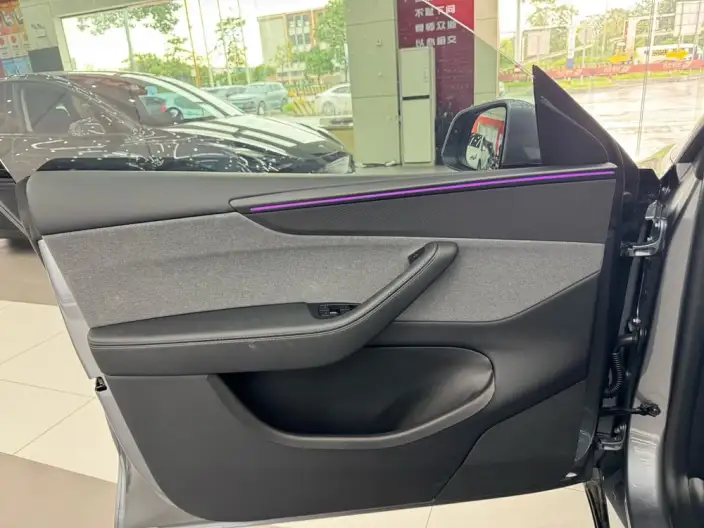 Model Y 2026 Model Rear-wheel drive version – фото 10