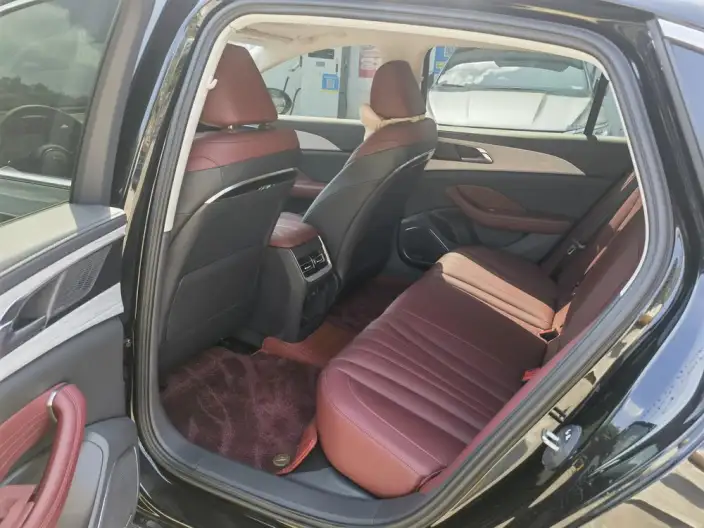 Hongqi H5 PHEV 2025 Model 170 Chao Hybrid Edition – фото 9