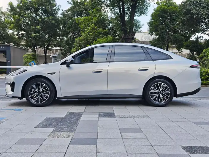 AION RT 2027 Model 710 Smart Luxury Edition