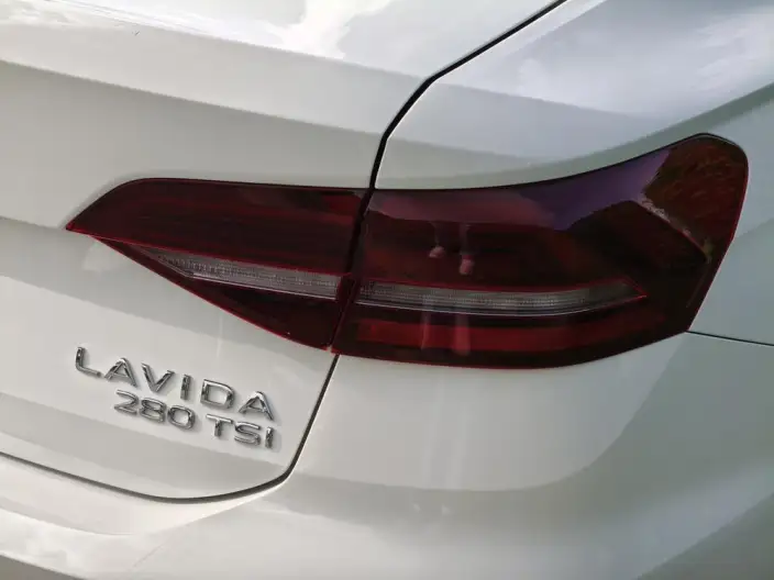 Volkswagen Lavida 2022 Model 280TSI DSG Comfort Edition – фото 9