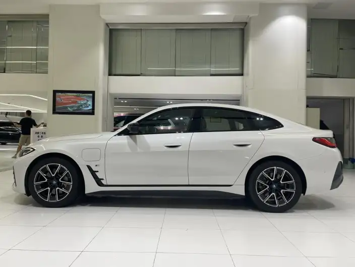 BMW i4 2022 Model eDrive40