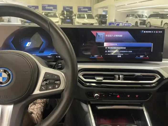 BMW i4 2022 Model eDrive40 – фото 8