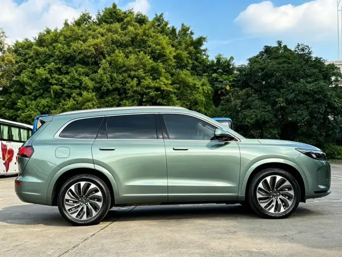 Aito M7 2022 Model 4WD Deluxe Edition – фото 7