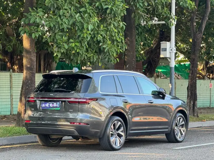 Li Auto ONE 2021 Model Extended Range 6 seat Edition – фото 6