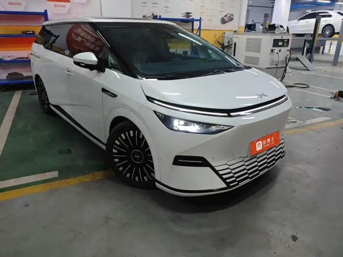 XPeng X9 2025 Model EV 740 Ultra-long Endurance Max