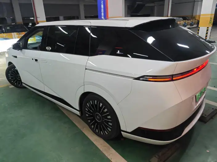 XPeng X9 2025 Model EV 740 Ultra-long Endurance Max