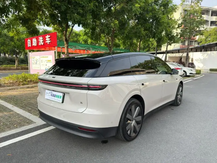 Li Auto i6 2025 Model 4WD Standard Edition – фото 7