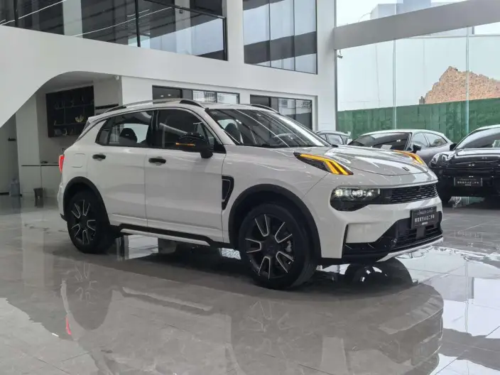 Lynk & Co 01 2024 Model 2.0TD 2WD Global Pro – фото 3