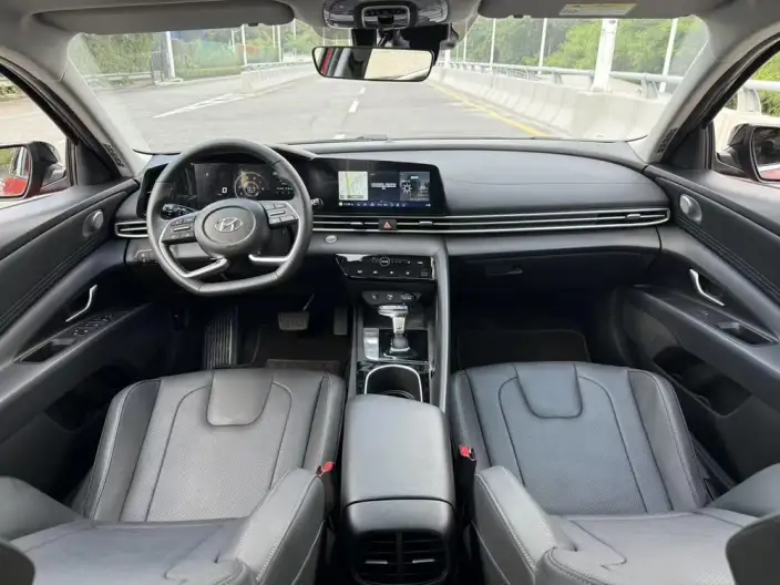 Hyundai Ioniq 2022 Model 1.5L CVT LUX Premium Edition – фото 7