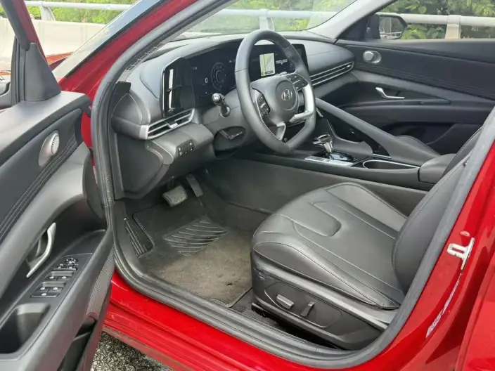 Hyundai Ioniq 2022 Model 1.5L CVT LUX Premium Edition – фото 8