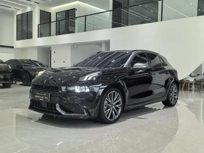 Lynk & Co 02 Hatchback 2021 Model 2.0TD Hatchback Halo – фото 1