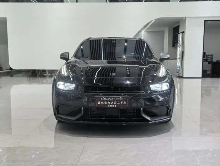 Lynk & Co 02 Hatchback 2021 Model 2.0TD Hatchback Halo – фото 2