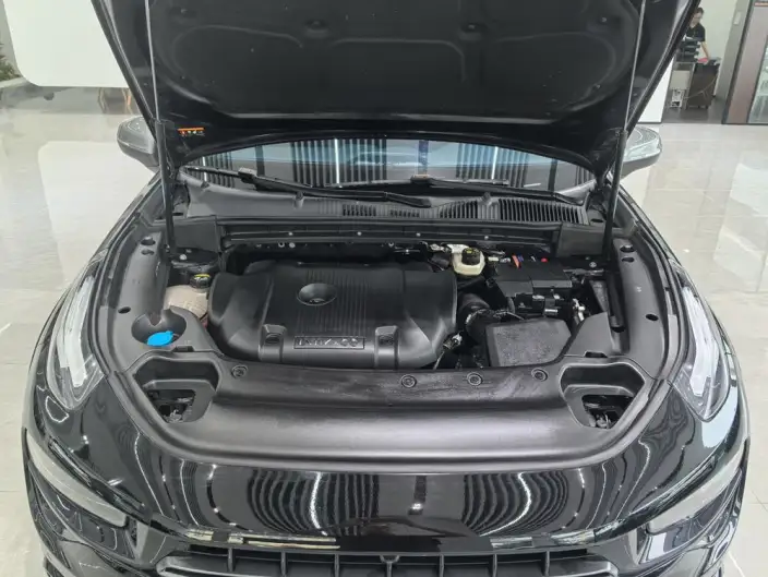 Lynk & Co 02 Hatchback 2021 Model 2.0TD Hatchback Halo – фото 10