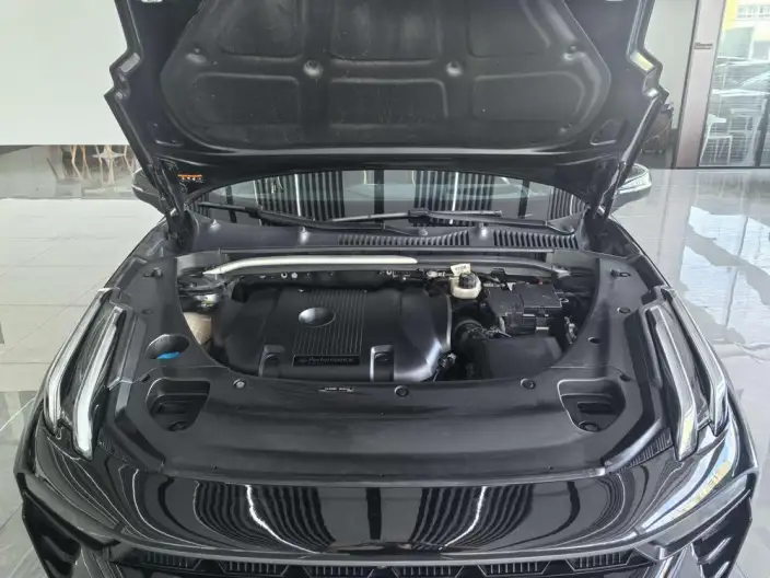 Lynk & Co 03 2023 Model 03+ 2.0TD Automatic Performance Package – фото 9