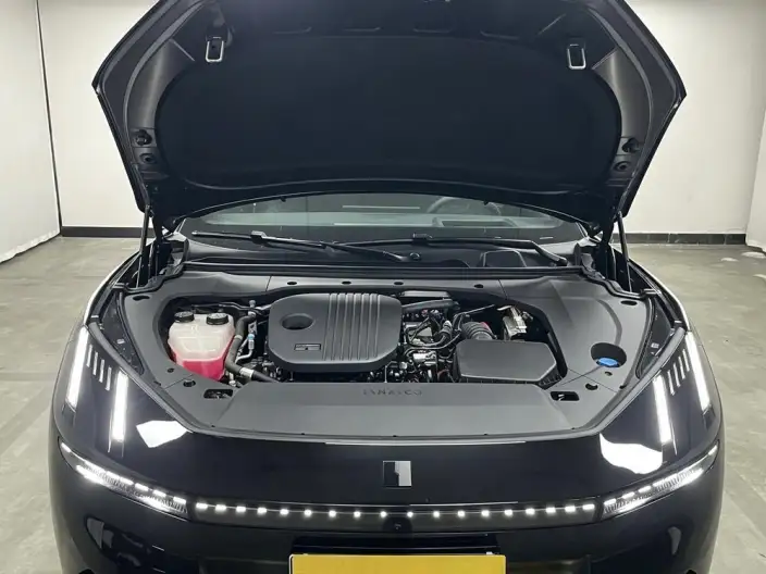 Lynk & Co 10 EM-P 2025 Model 120 4WD Ultra – фото 10