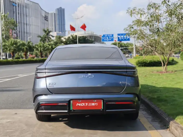 BYD Seal DM 2023 Model DM-i 1.5T 121KM Zunrong Model – фото 6
