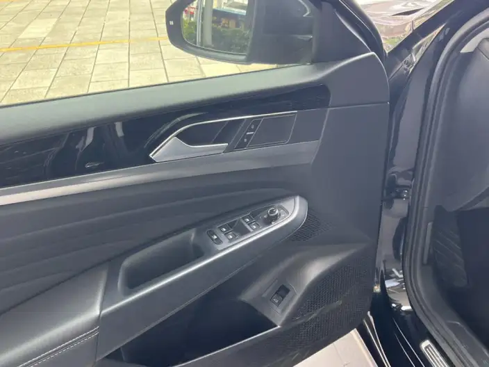 Volkswagen Passat 2023 Model 330TSI Elite Edition – фото 5