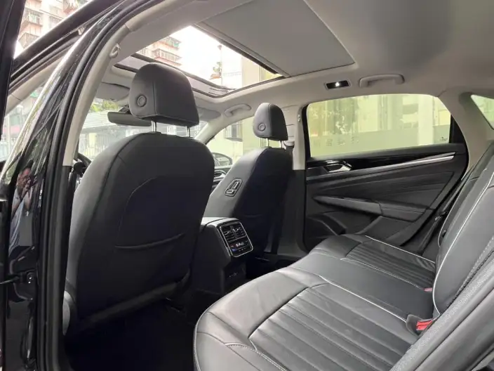 Volkswagen Passat 2023 Model 330TSI Elite Edition – фото 9
