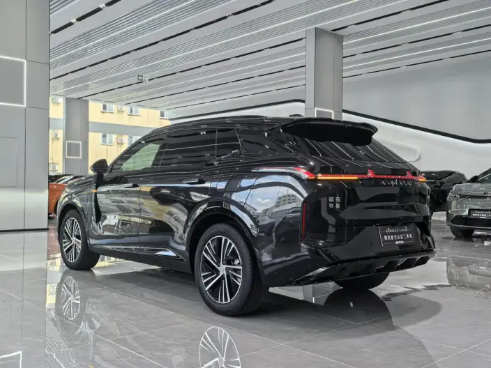 Lynk & Co 08 EM-P 2023 Model 245 Ultra-long Endurance Halo – фото 5