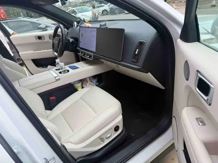 Li Auto L6 2024 Model Pro Edition – фото 9