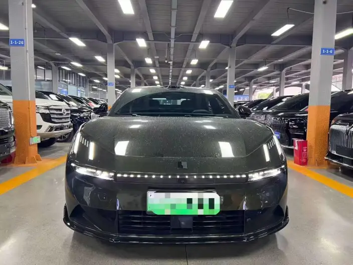 Lynk & Co 10 EM-P 2025 Model 240 4WD Ultra Sports Edition