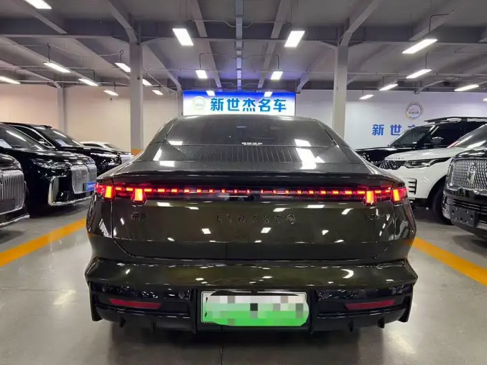 Lynk & Co 10 EM-P 2025 Model 240 4WD Ultra Sports Edition