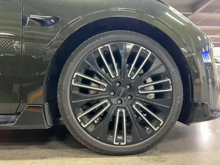 Lynk & Co 10 EM-P 2025 Model 240 4WD Ultra Sports Edition – фото 5