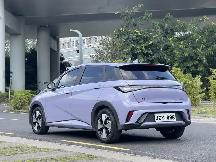 BYD Dolphin 2023 Model Fashion Edition – фото 5