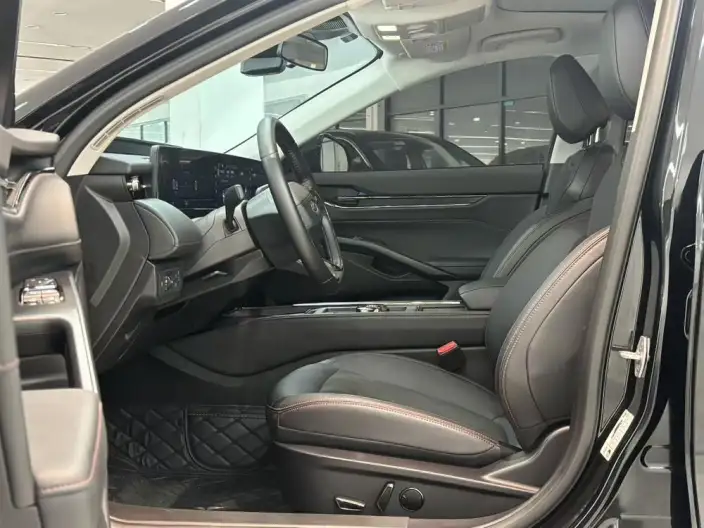 Ford Mondeo 2023 Model EcoBoost 245 Luxury Model – фото 9