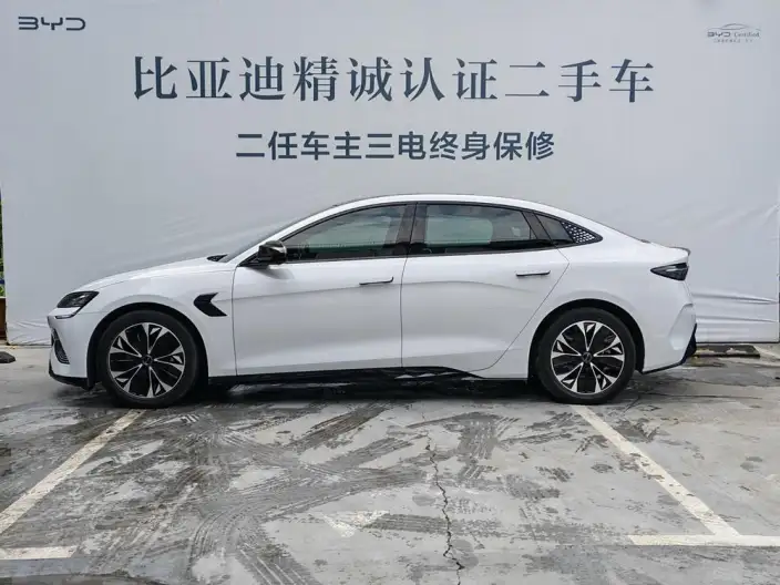 BYD Seal 2022 Model 550KM Standard Battery Life Rear Drive Edition Noble Model