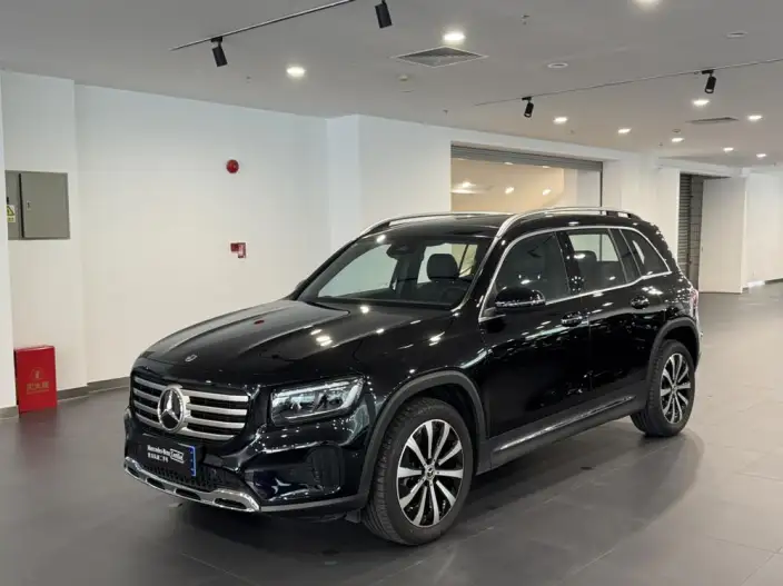 Mercedes-Benz GLB 2025 Model GLB 220 Fashion Model