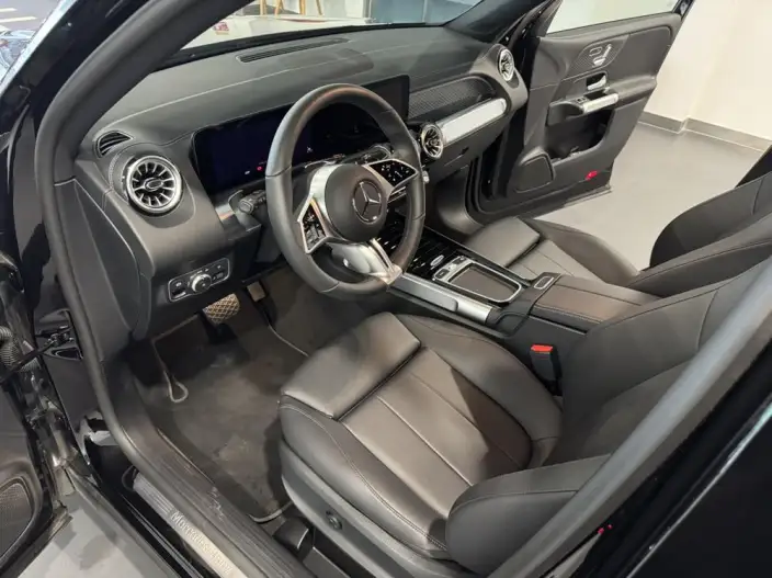 Mercedes-Benz GLB 2025 Model GLB 220 Fashion Model – фото 10