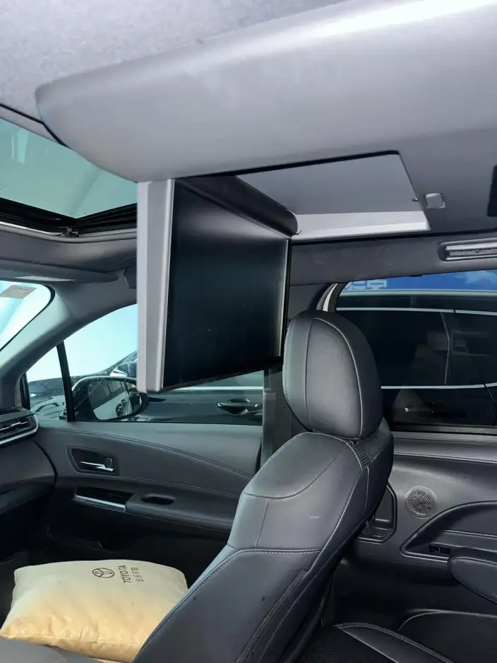 Toyota Sienna 2021 Model 2.5L Hybrid Platinum edition – фото 9