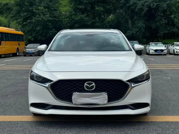Mazda3 Axela 2022 Model 2.0L Automatic Zhi Shine Edition