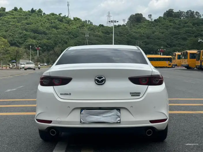 Mazda3 Axela 2022 Model 2.0L Automatic Zhi Shine Edition – фото 5