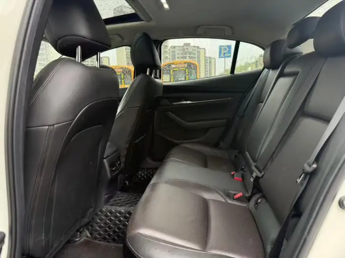 Mazda3 Axela 2022 Model 2.0L Automatic Zhi Shine Edition – фото 9