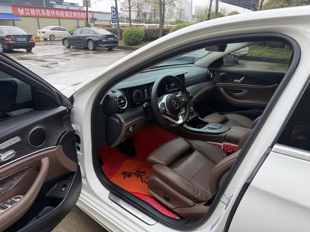 Mercedes-Benz E-Class 2019 E 260 L Sport – фото 4