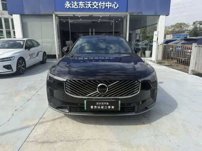 Volvo S90 PHEV 2026 Model T8 4WD Long Battery Life Pro Smart Elegance Deluxe Edition