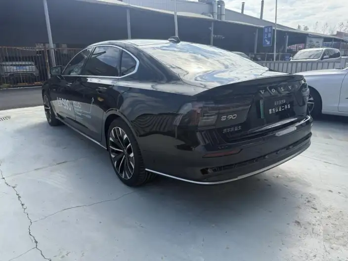 Volvo S90 PHEV 2026 Model T8 4WD Long Battery Life Pro Smart Elegance Deluxe Edition – фото 5