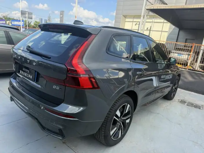 Volvo XC60 2026 Model B5 4WD Smart Range Sports Edition – фото 7
