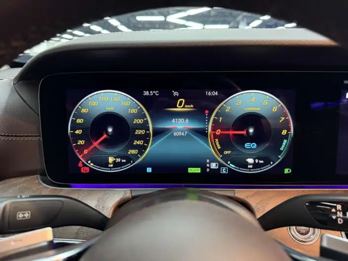 Mercedes-Benz E-Class PHEV 2022 Model E 350 e L sedan – фото 10