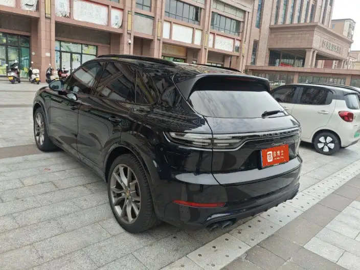 Cayenne 2023 Model Cayenne S 2.9T Platinum edition – фото 4